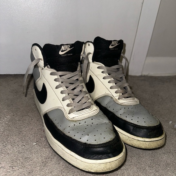 Nike Shoes - Picture 1 of 7